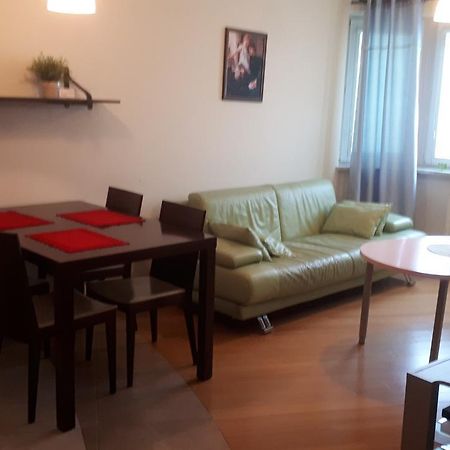 Tripstay Lucka Wiev Apartament Warsaw Luaran gambar